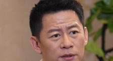 上官家族的霞姐
